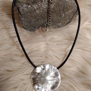 5/$25** Beautiful necklace